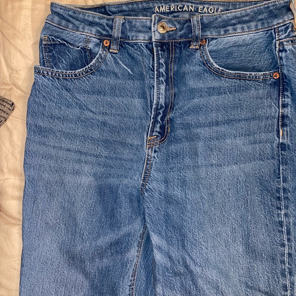 American eagle straight leg mom jeans